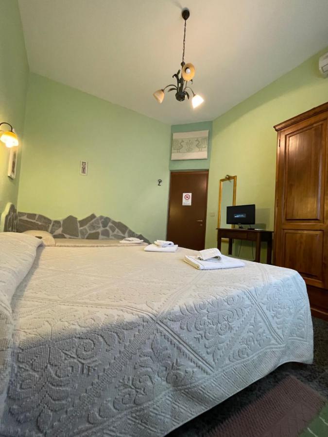Fera5 Hotel Олбия Екстериор снимка
