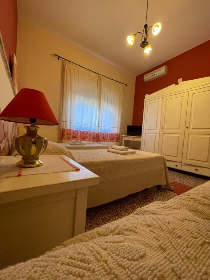 Fera5 Hotel Олбия Екстериор снимка
